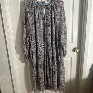 Tie-Neck Long Sleeve Paisley Maxi Dress in Grey